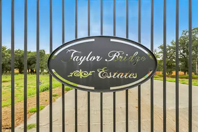 1649 Private Access 60200, Burleson, TX 76028 - Photo 4