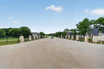 1601 Private Access 60200, Burleson, TX 76028 - Photo 1