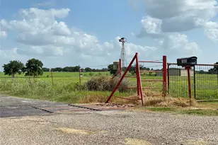 1605 Tolar Cemetery Rd, Tolar, TX 76476 - Photo 4