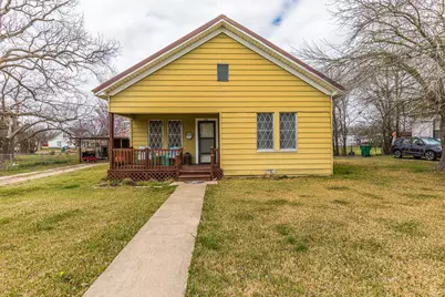 905 E McLennan Avenue, Mart, TX 76664 - Photo 1