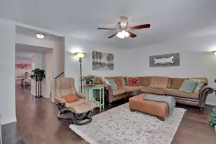 9459 Timberleaf Dr, Dallas, TX 75243 - Photo 4