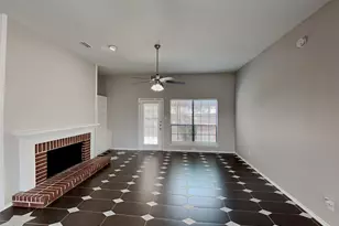 2544 Forest Creek Dr, Fort Worth, TX 76123 - Photo 2