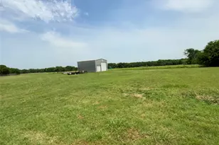 2140 Fm 2071, Gainesville, TX 76240 - Photo 30