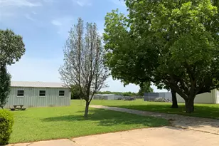 2140 Fm 2071, Gainesville, TX 76240 - Photo 28