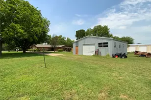 2140 Fm 2071, Gainesville, TX 76240 - Photo 26