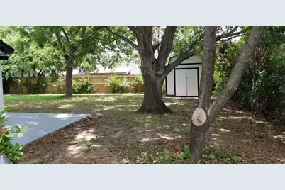 1404 Colonnade Drive, Arlington, TX 76018 - Photo 2