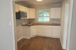 2410 E Overton Rd, Dallas, TX 75216 - Photo 2