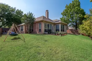 204 Fox Wood Dr, McKinney, TX 75071 - Photo 24