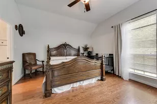 204 Fox Wood Dr, McKinney, TX 75071 - Photo 12