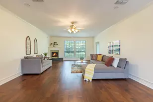 5803 Persimmon Dr, Tyler, TX 75707 - Photo 2