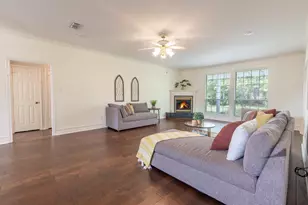 5803 Persimmon Dr, Tyler, TX 75707 - Photo 4
