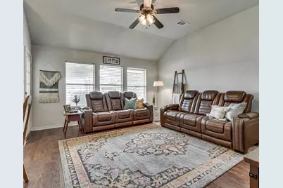 306 Ridge Hollow Trail, Venus, TX 76084 - Photo 6