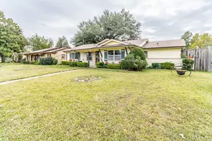 2323 Luau St, Mesquite, TX 75150 - Photo 2