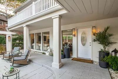 4107 Rock Creek Drive, Dallas, TX 75204 - Photo 2