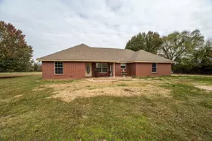 1385 FM 194, Blossom, TX 75416 - Photo 2