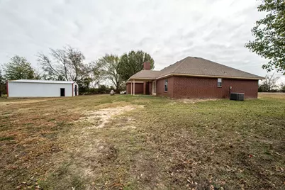 1385 Fm 194, Blossom, TX 75416 - Photo 26