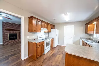 1385 Fm 194, Blossom, TX 75416 - Photo 8