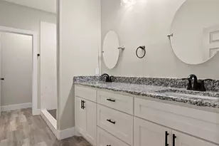 1228 S Rusk Street W, Sherman, TX 75090 - Photo 8