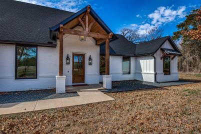 828 Bloomfield Road, Valley View, TX 76272 - Photo 1