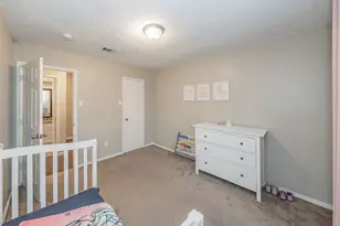 221 Kalmia Dr, Arlington, TX 76018 - Photo 30