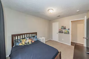221 Kalmia Dr, Arlington, TX 76018 - Photo 26