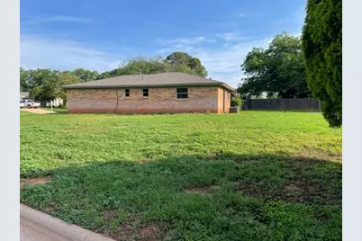 915 Westwood Drive, Abilene, TX 79603 - Photo 8