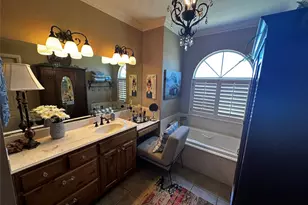 1602 Jefferson St, Bowie, TX 76230 - Photo 18