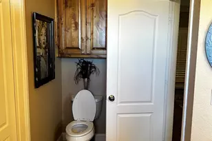 1602 Jefferson St, Bowie, TX 76230 - Photo 20