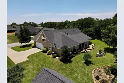 1602 Jefferson Street, Bowie, TX 76230 - Photo 34