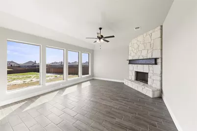 12520 Eagles Bluff, Godley, TX 76044 - Photo 10