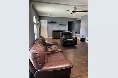 1013 Las Flores Court, Grand Prairie, TX 75052 - Photo 8