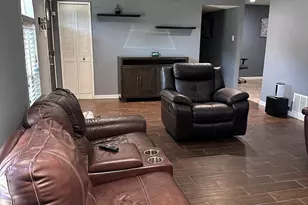 1013 Las Flores Ct, Grand Prairie, TX 75052 - Photo 8