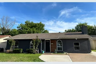 1013 Las Flores Court, Grand Prairie, TX 75052 - Photo 2
