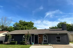 1013 Las Flores Ct, Grand Prairie, TX 75052 - Photo 2
