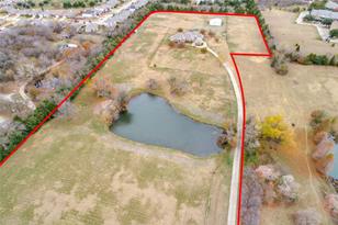 5609 Lyons Rd, Garland, TX 75043 - Photo 12