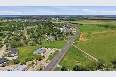 836 S Debbie Lane, Pilot Point, TX 76258 - Photo 16