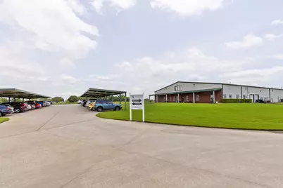 836 S Debbie Lane, Pilot Point, TX 76258 - Photo 6
