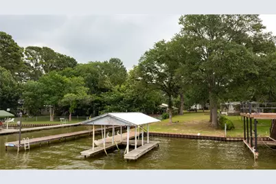 198 Thunderbird Drive, Mabank, TX 75156 - Photo 2