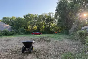 125 S Center St, Bonham, TX 75418 - Photo 8