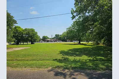 1901 N Kaufman Street, Ennis, TX 75119 - Photo 2