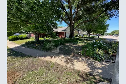 1216 Princeton Place, Euless, TX 76040 - Photo 4