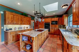 906 Valle Vista Dr, Athens, TX 75751 - Photo 12