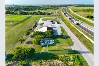 212 S Hickory Street, Abbott, TX 76621 - Photo 6