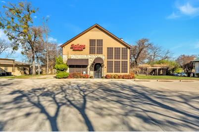 6712 Azle Avenue, Lake Worth, TX 76135 - Photo 1