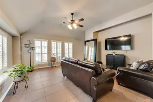 633 Shotwell St, Crowley, TX 76036 - Photo 8