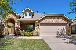 633 Shotwell St, Crowley, TX 76036 - Photo 4