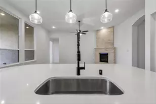 1834 Rough Rdg Trl, Midlothian, TX 76065 - Photo 4