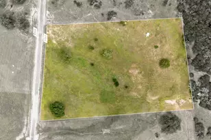 320 S Waterbuck Wy, Lampasas, TX 76550 - Photo 2