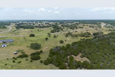 320 S Waterbuck Way, Lampasas, TX 76550 - Photo 4