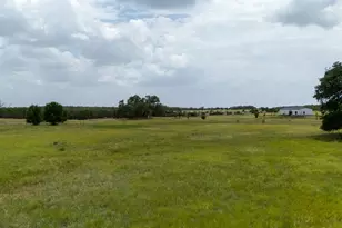 320 S Waterbuck Wy, Lampasas, TX 76550 - Photo 6